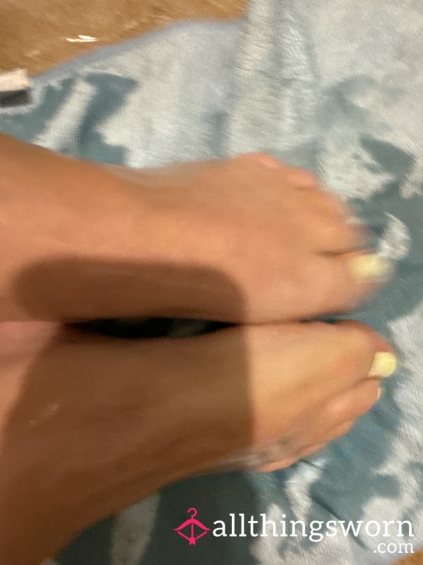 Oily Barefeet