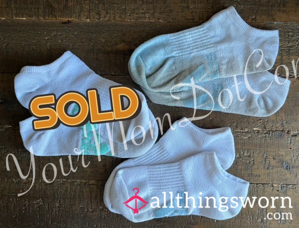 🧦Old Adidas Multi-Color Workout Socks