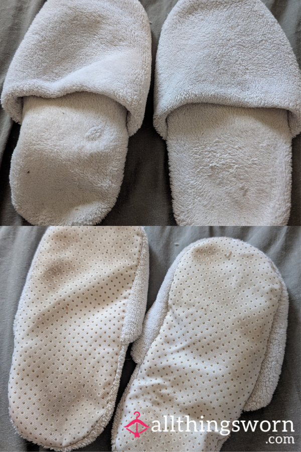 Old, Bent Out Of Shape, Spa/hotel Style Slippers 😝😈
