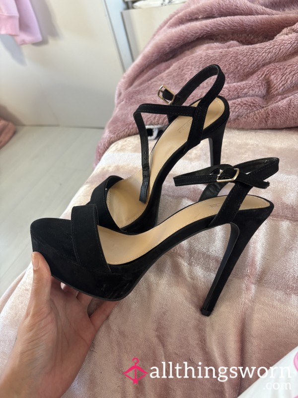 Old Black Size 5 Suede Heels🖤