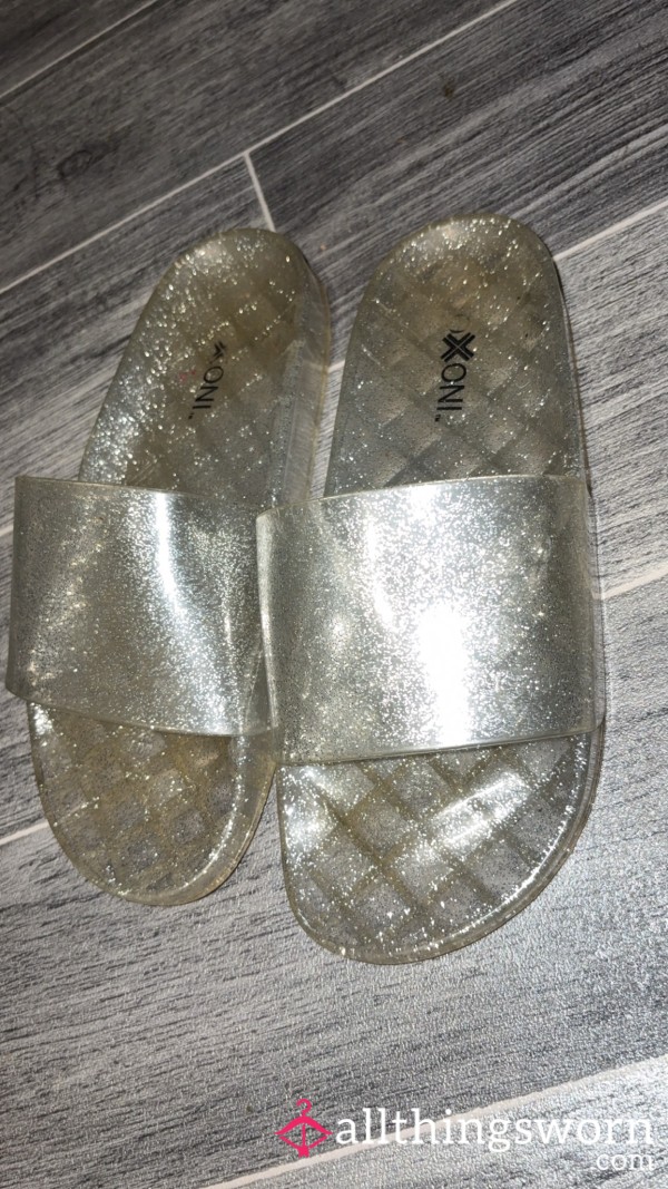 Old Dusty Glitter Sliders 🚮