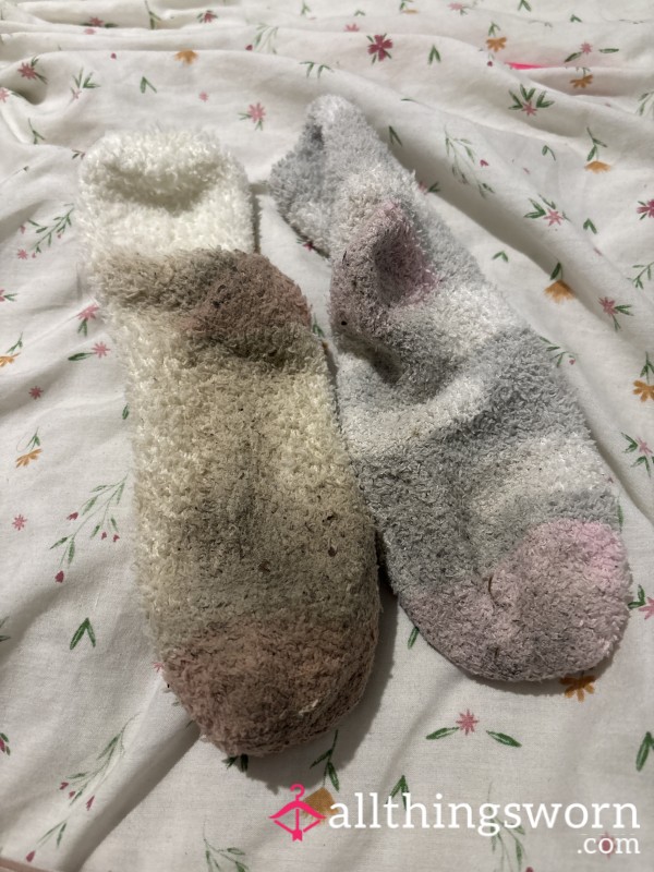 OLD ODD DIRTY FLUFFY SOCKS