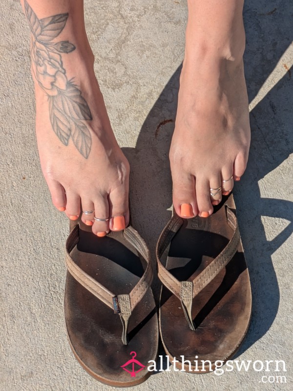 Old Rainbow Sandals