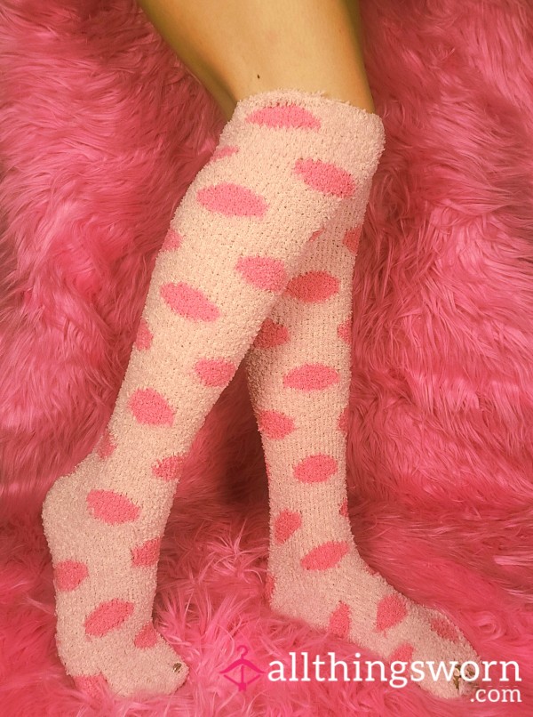 Old Ripped Furry Fluffy Socks Thigh High Polka Dot Pink Socks Knee High Soft Knit Well Worn Socks Asian Japanese Feet Fetish Worship Cute Girl Gym Workout Fitness Model