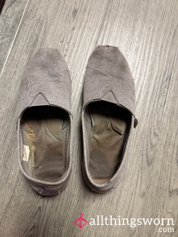 Old Shoes Ready For YOU