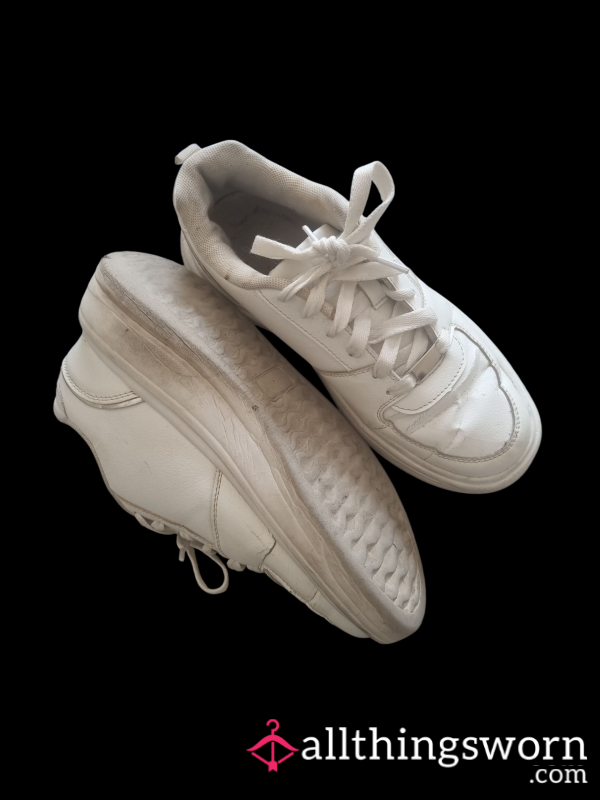 Old Smelly Trainers