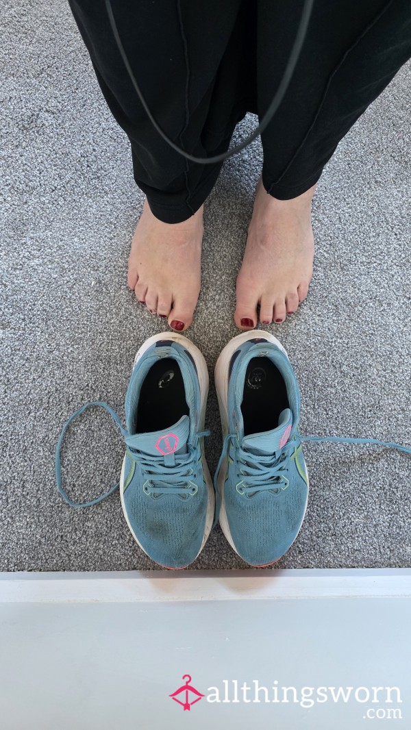 Old Smelly Trainers Worn For 35 Hours Straight Whilst Travelling