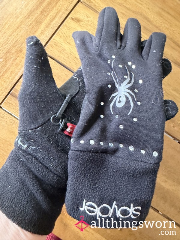 Old Spyder Rhinestone Gloves