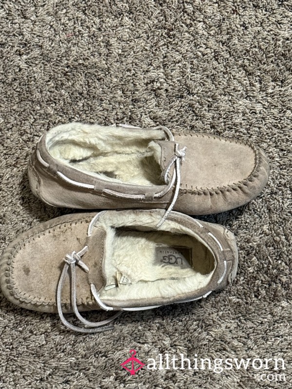 Old Ugg Moccasins Includes Shipping