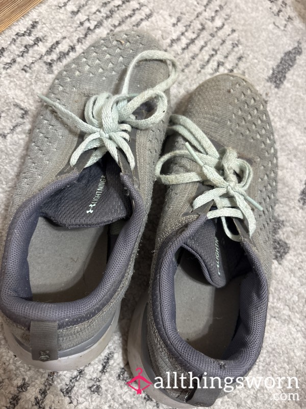 Old Under Armour Sneakers