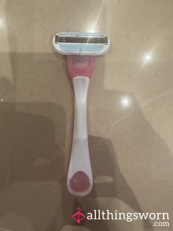 Old, Used Venus Razor