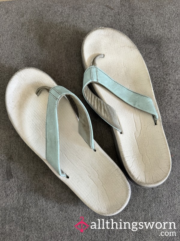 Old White And Blue Flip Flops 🩴