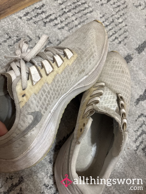 Old White Nike Sneakers