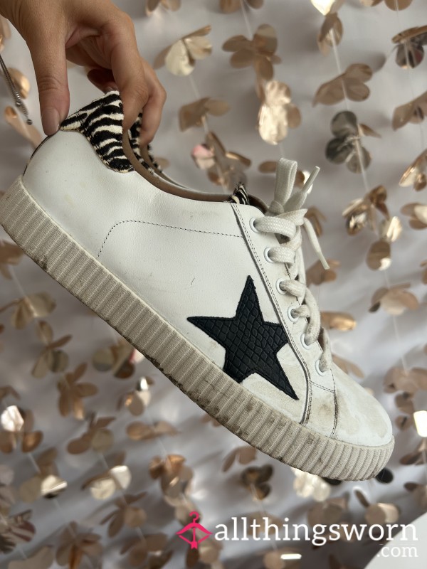 Old White Trainers🩷