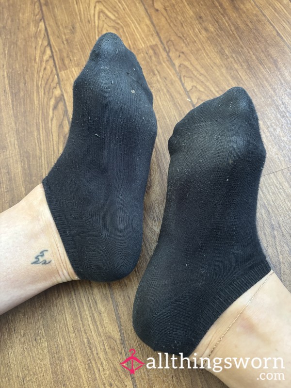 Old Worn Thin Black Trainer Socks