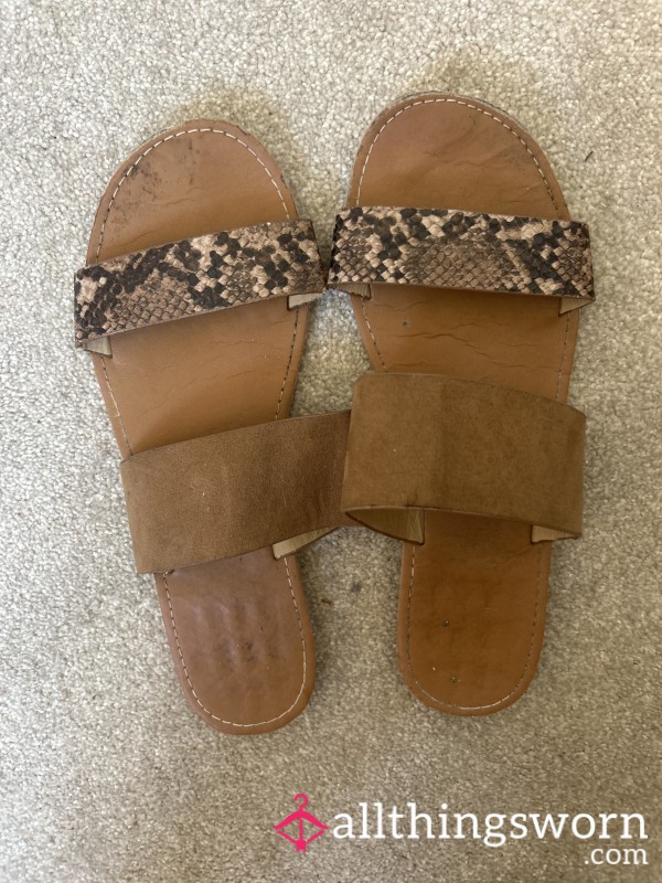 Olddddd Slider Sandals