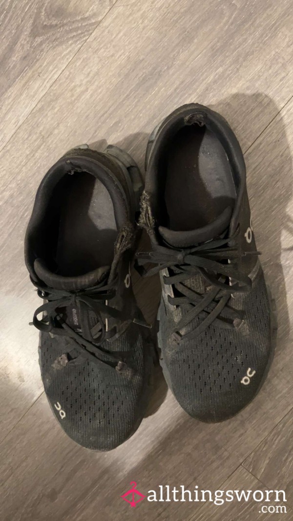 On Cloud Shoes Used For Everyday Gym And Marathons