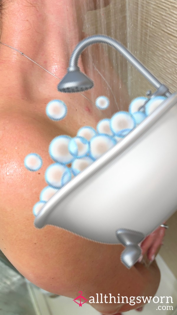 Come And See Me Shower 😘 (video)