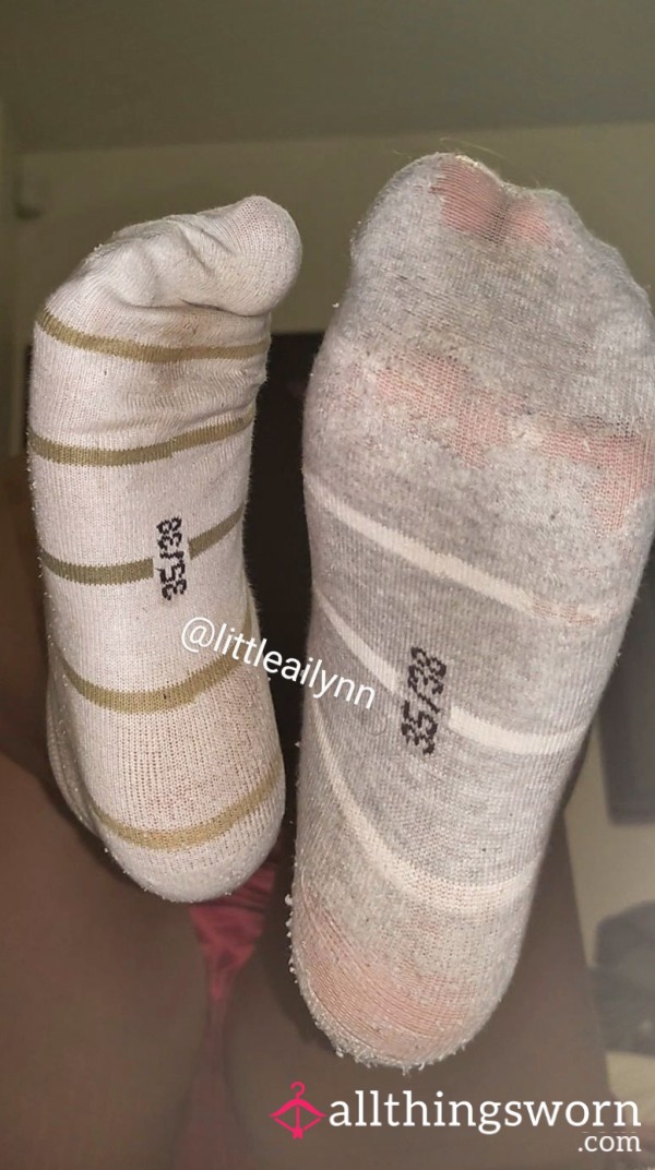 5 Saves!!! Who's Going To Be First? ONE OFSmall Feet Alert! Different Well-worn H&M Cotton Socks Waiting To Arrive In Your House 🫵🏻