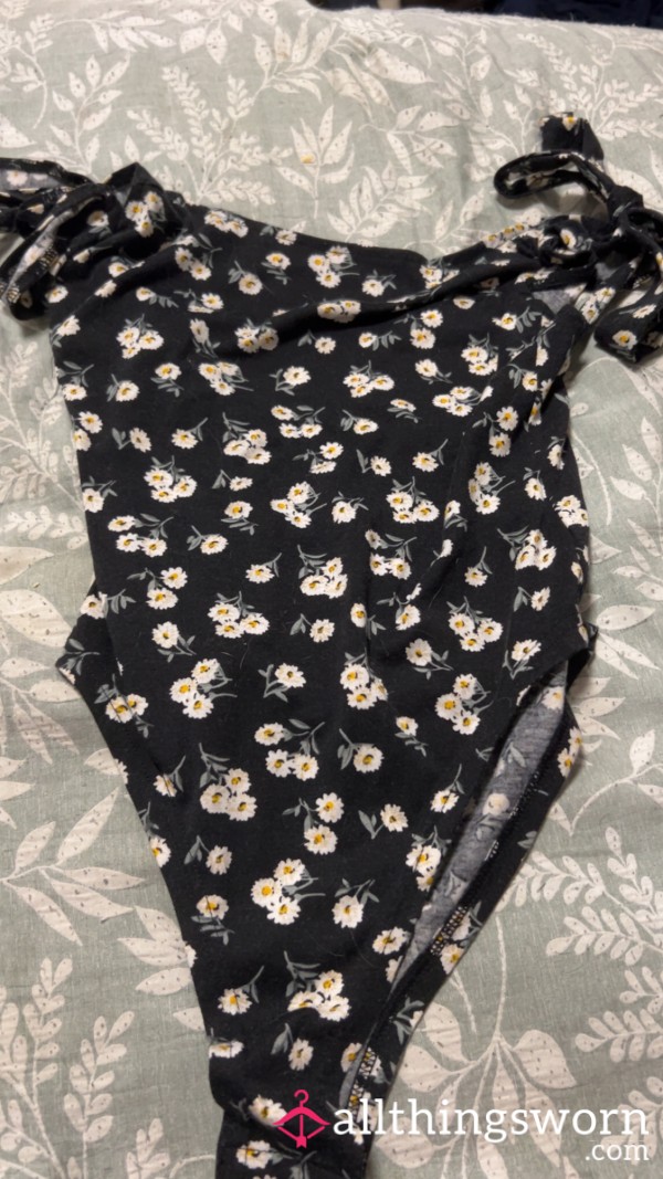 Onesie XS