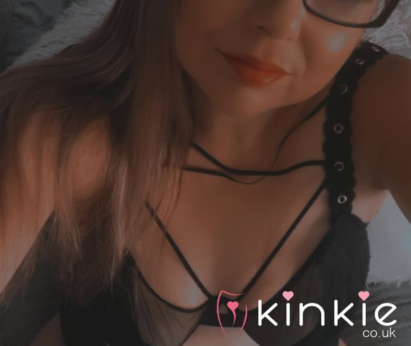 Online Now For All Your Needs😈💦
