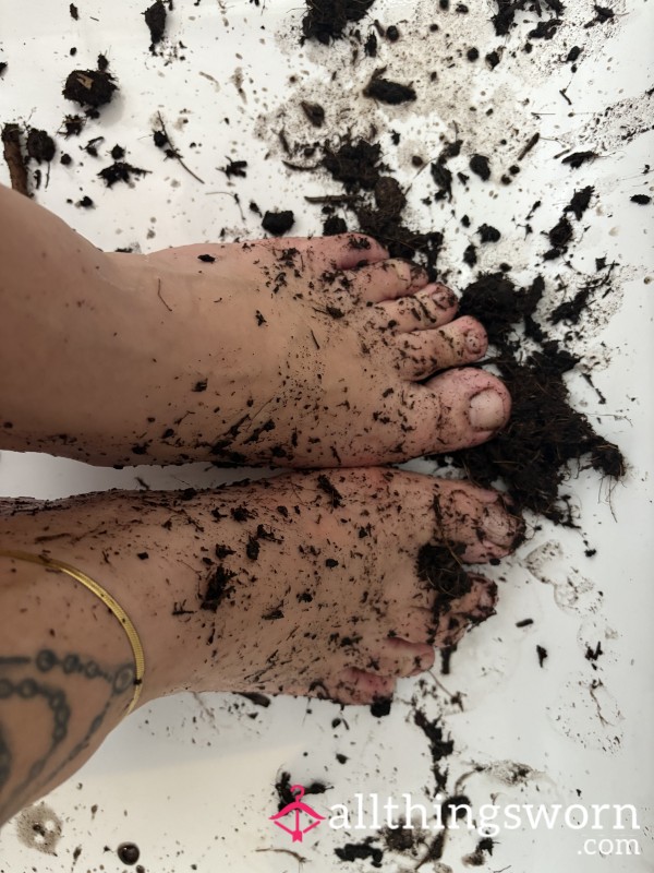 Oops Muddy Feet Play 🤭 Help Me Get Them Clean?💕 🧼