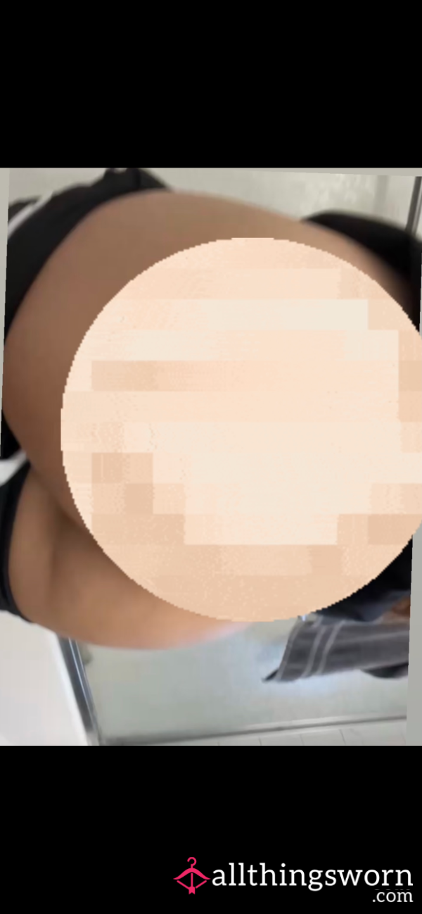 Open For A Little Surprise 🙈🍑