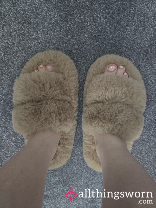 ⭐️💎Size 5 Open Toe Slippers ⭐️💎