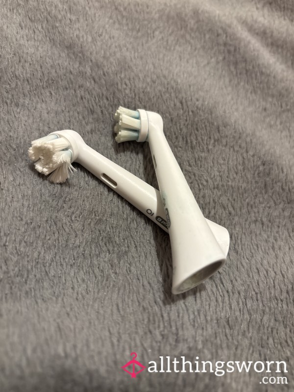 2 X Or*l B Toothbrush Head, Used,   😊