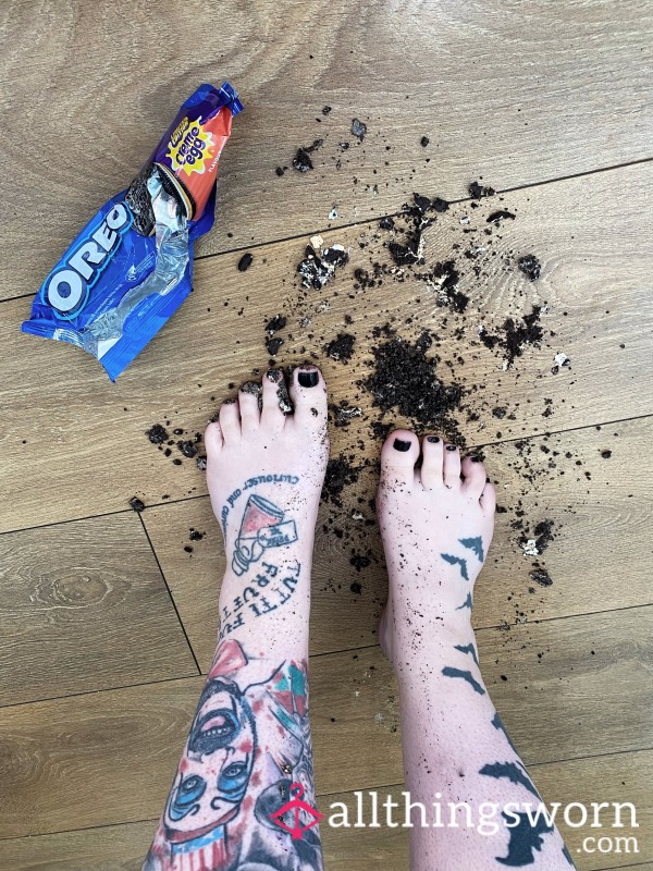 Oreo Crushing 🍪🦶🏻😉