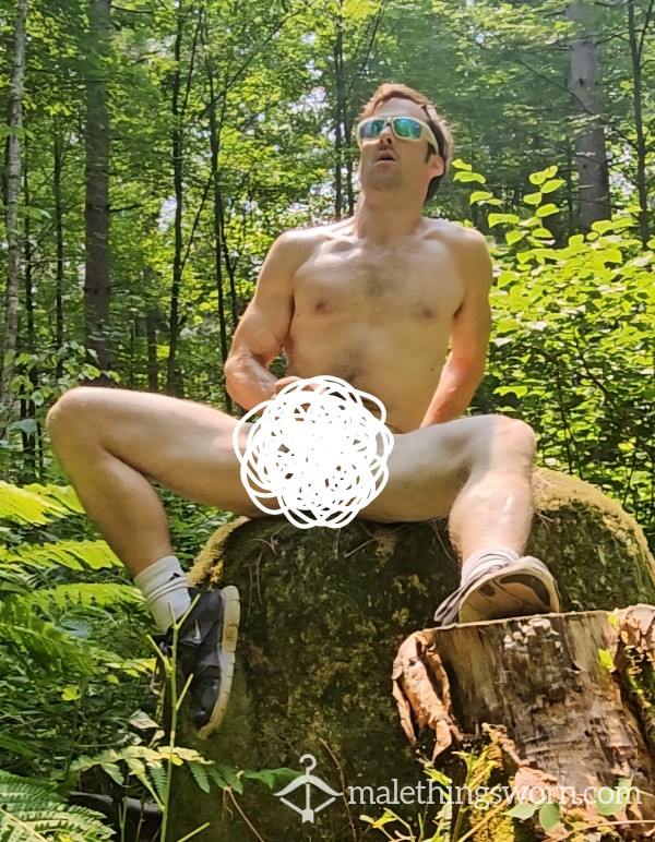 Outdoor Jerk Off And C*m