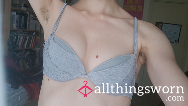 Overwork 4 Years Old Bra