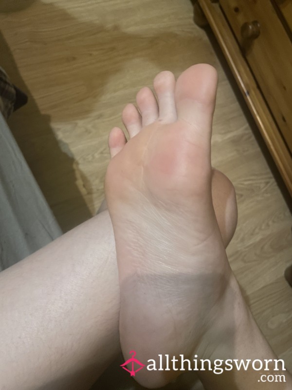 Painted Toes