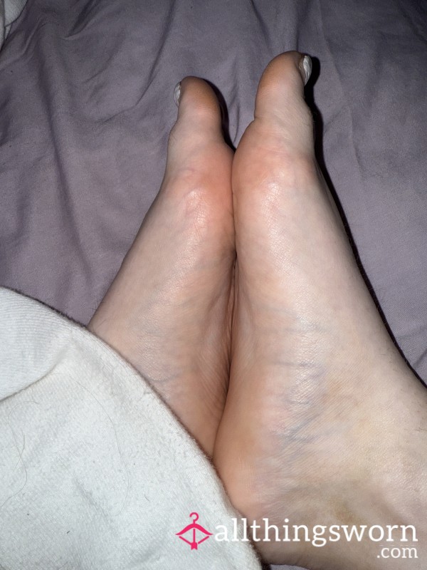 Painted Toes