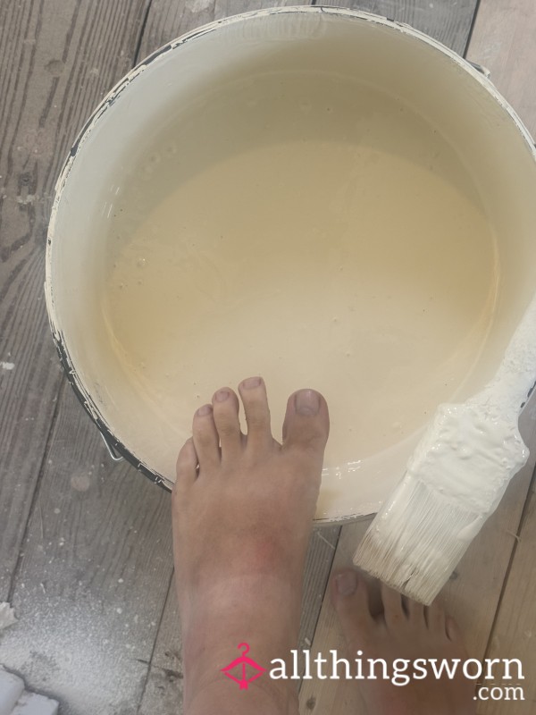 🎨 Painted Toes — Messy Foot Fetish Fun