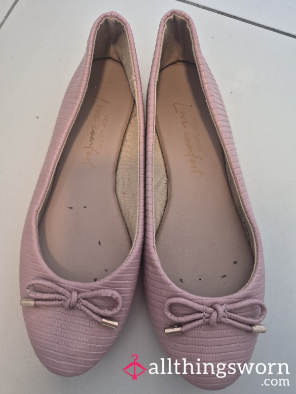 Pale Pink Bow Flats
