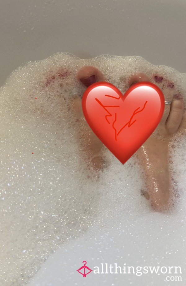 Pampered Polished 💅 Bath & Bubbles 🫧 Feet Photos 🦶