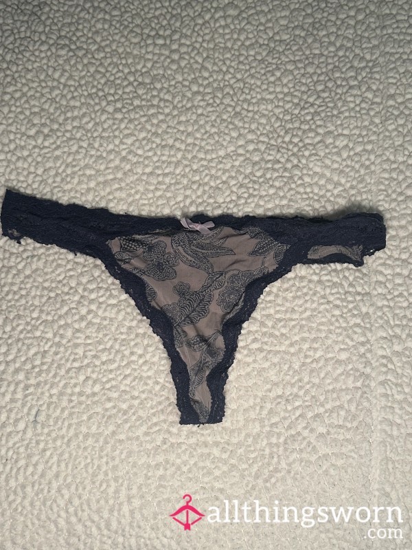 Panties That Hug This Phat 🍑