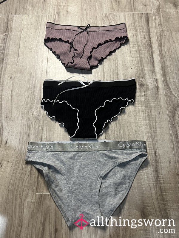 Panties With Bow