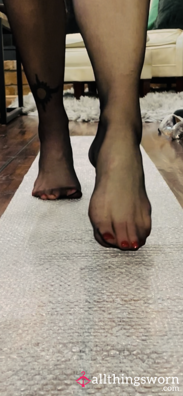 Pantyhose And Heels Bubble Wrap ASMR
