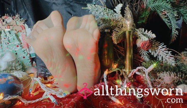 Pantyhose Soles Christmas Special