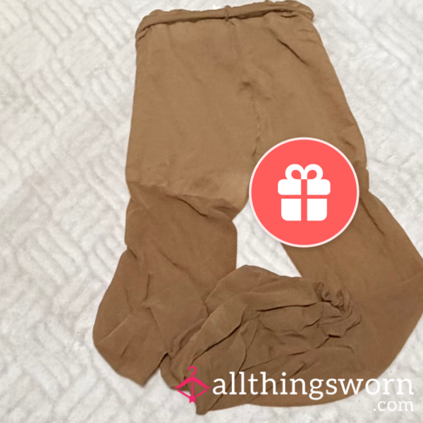 Pantyhose W 12 Hour Wear, Creamy W/ Wet Spots Around Crotch And Feet (from Sitting On Top Of My Feet ☺️)