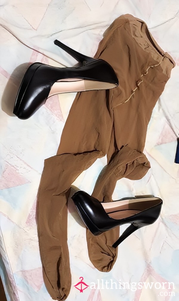 PANTYHOSE WITH A PAIR OF MY HEELS