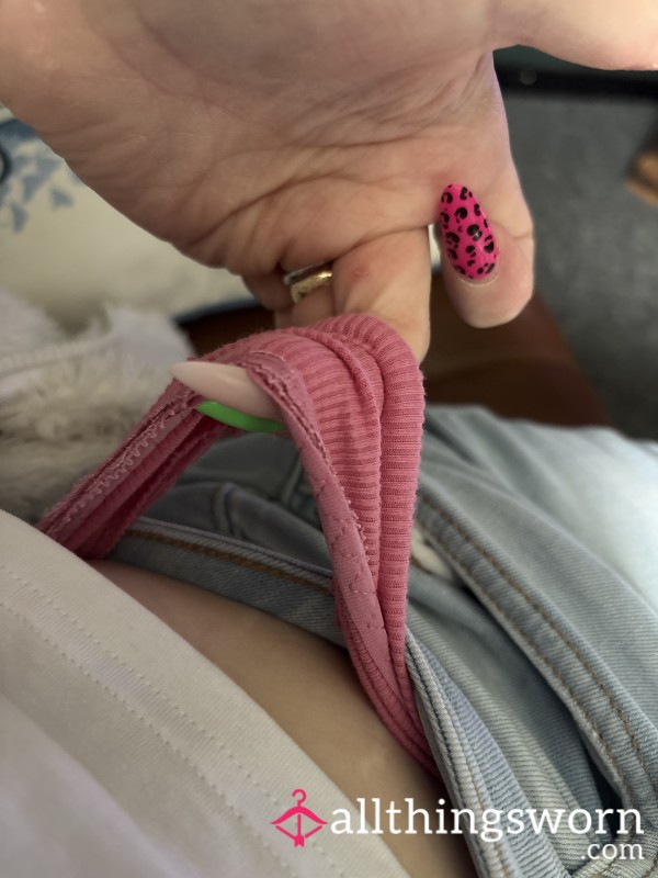 Pantys And Feet