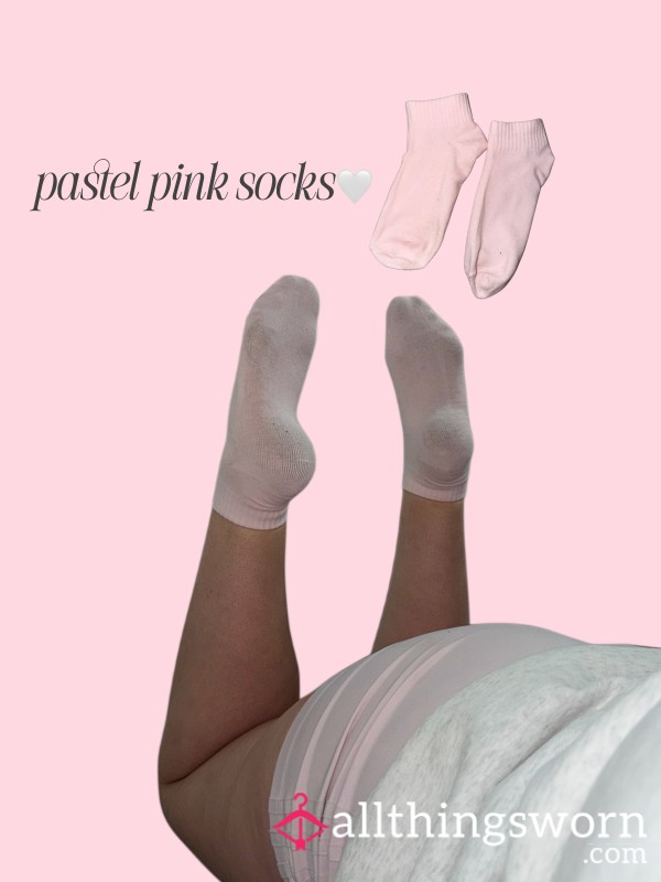 Pastel Pink Socks🤍