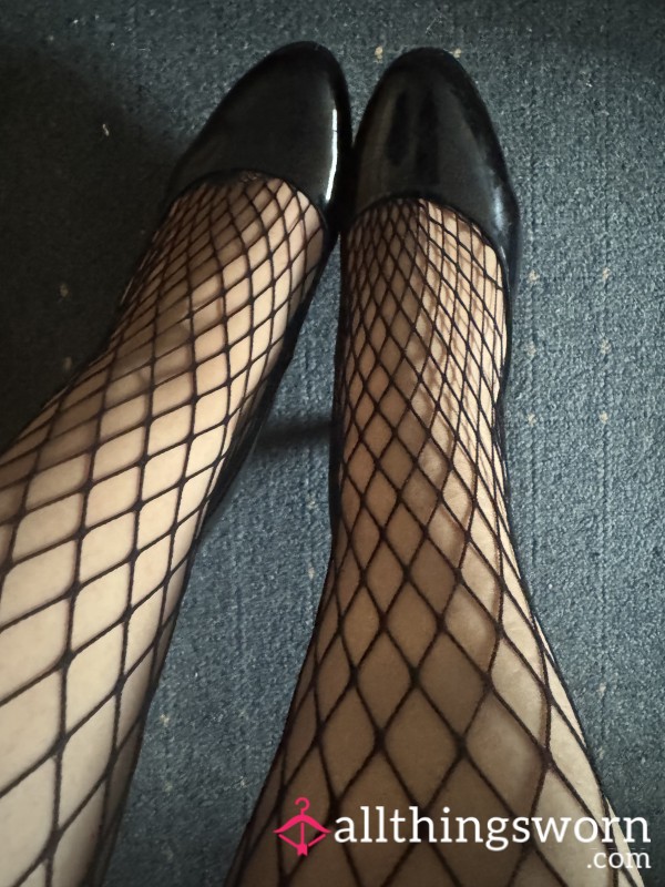 Patent Heels And Hold Up Fish Nets With A Bow Bundle