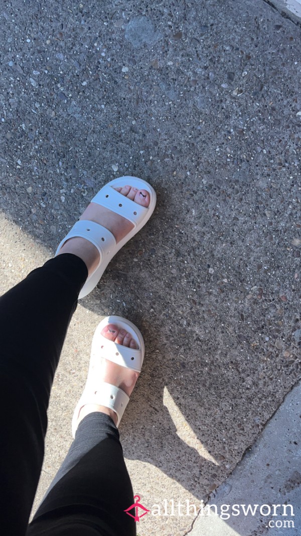 Pay For Me To Get My Toes Done💅💅