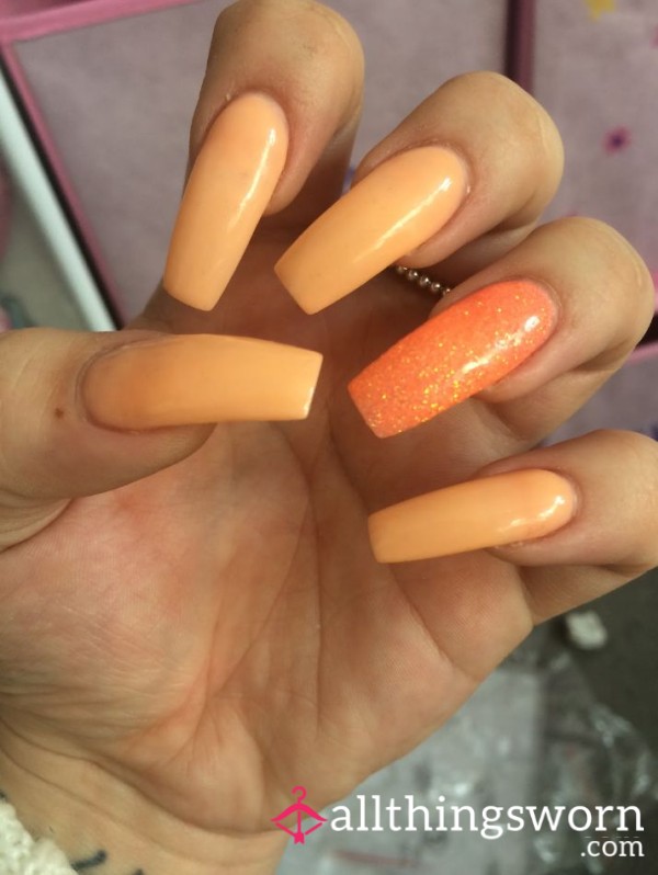 Pay For My Nails 💅