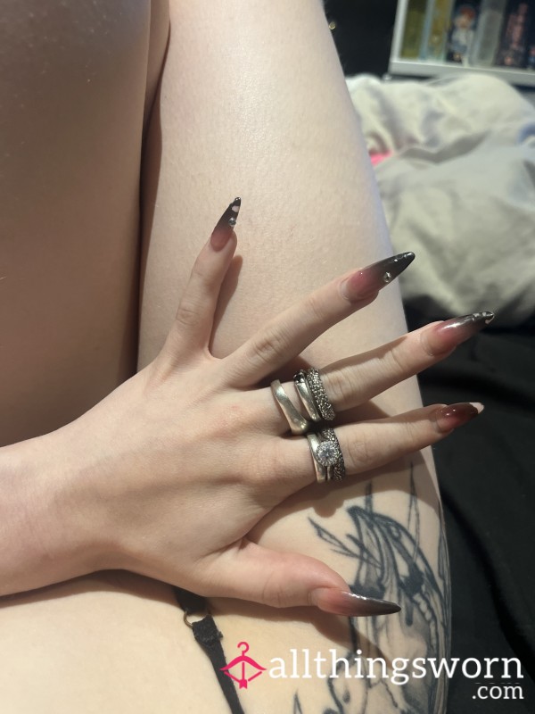 Pay For My Nails 💅