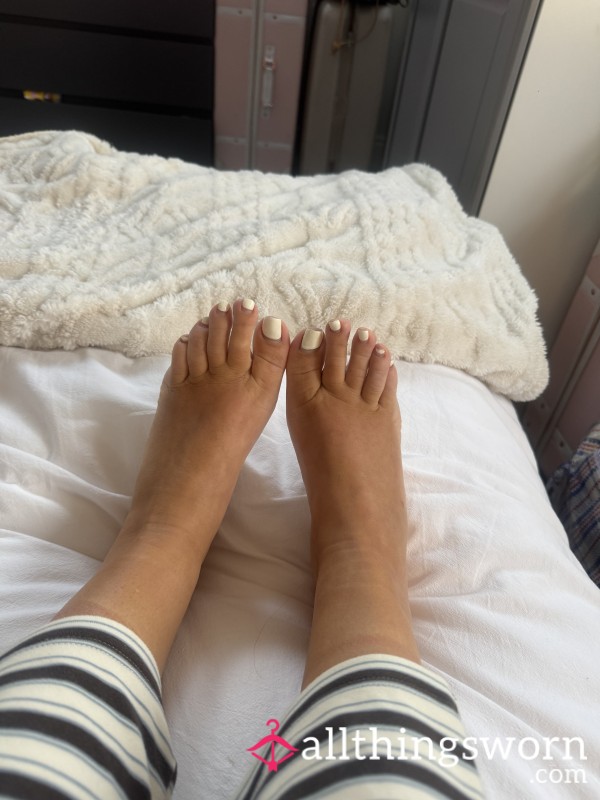 Pay For My Pedicure💗